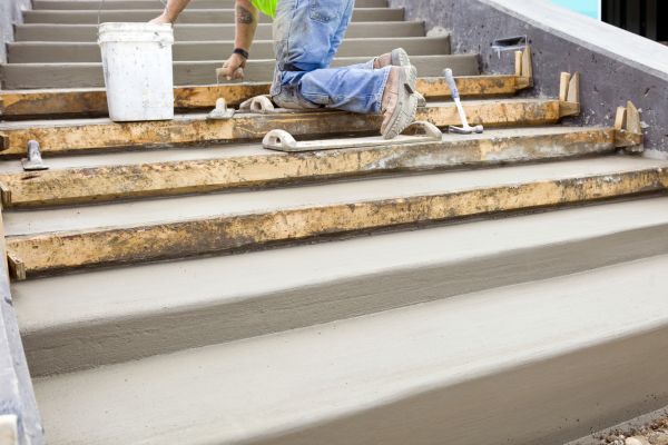 Concrete Steps Pouring in Saint Charles
