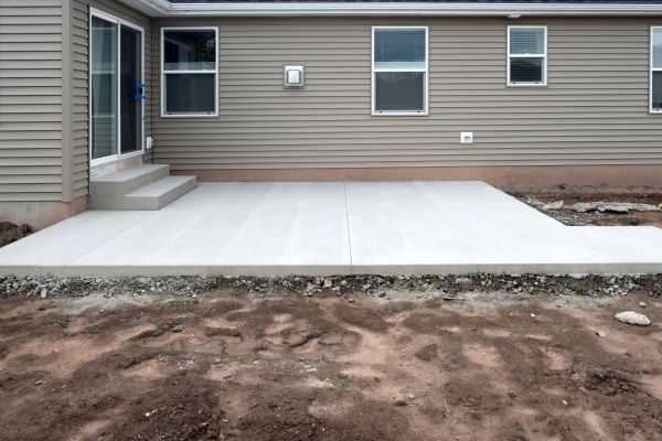 Concrete Steps Construction in Saint Charles