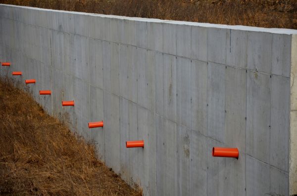 Concrete Wall Installation in Saint Charles