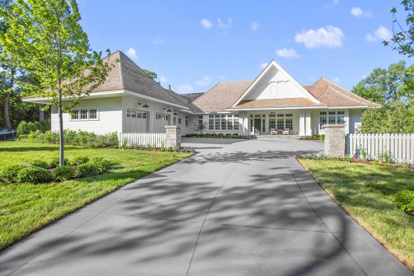 Cost of Driveway Concreting in Saint Charles